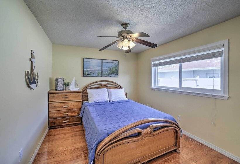 Waterfront Tampa Oasis W/ Outdoor Bar & Grill