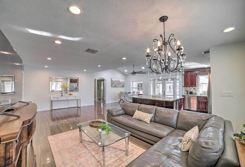 Waterfront Tampa Oasis W/ Outdoor Bar & Grill