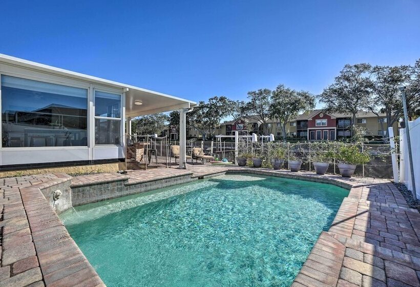 Waterfront Tampa Oasis W/ Outdoor Bar & Grill