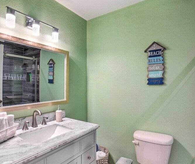 Waterfront Tampa Oasis W/ Outdoor Bar & Grill