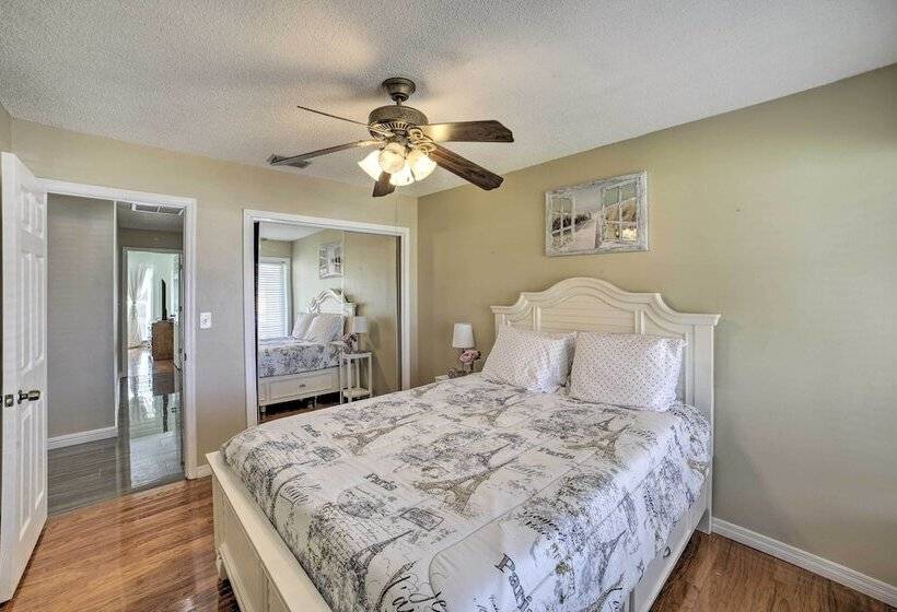 Waterfront Tampa Oasis W/ Outdoor Bar & Grill