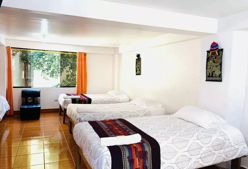 ユースホステル Hostal Sinchiroca Machupicchu