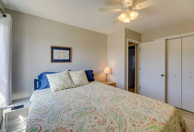 Atlantic Beach Home By Fort Macon State Park