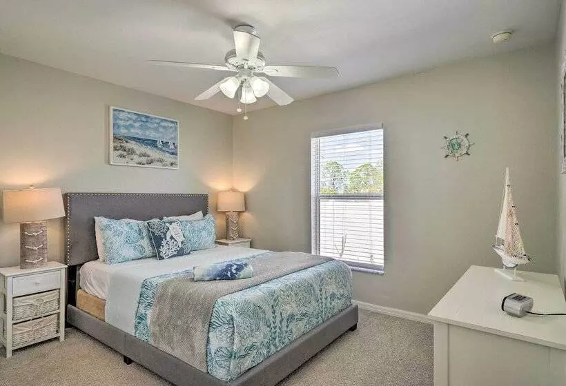 15 Mi To Beach: Home W/ Pool In Cape Coral