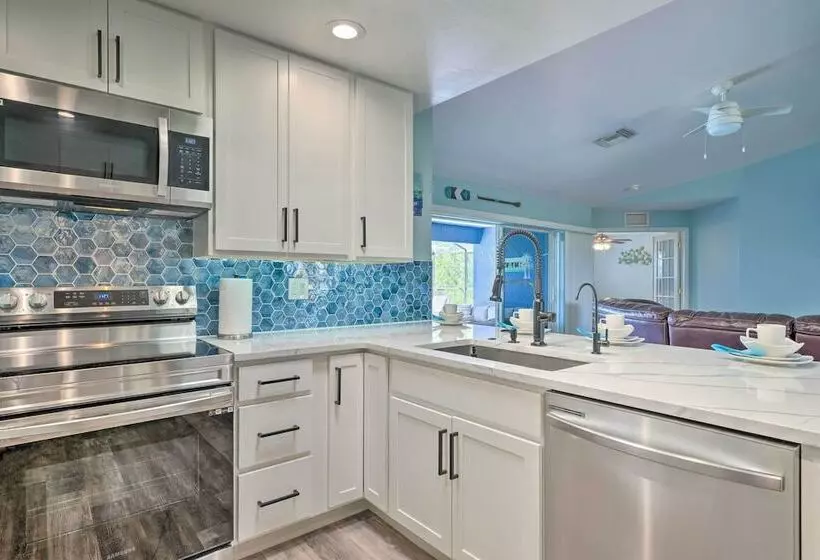 15 Mi To Beach: Home W/ Pool In Cape Coral