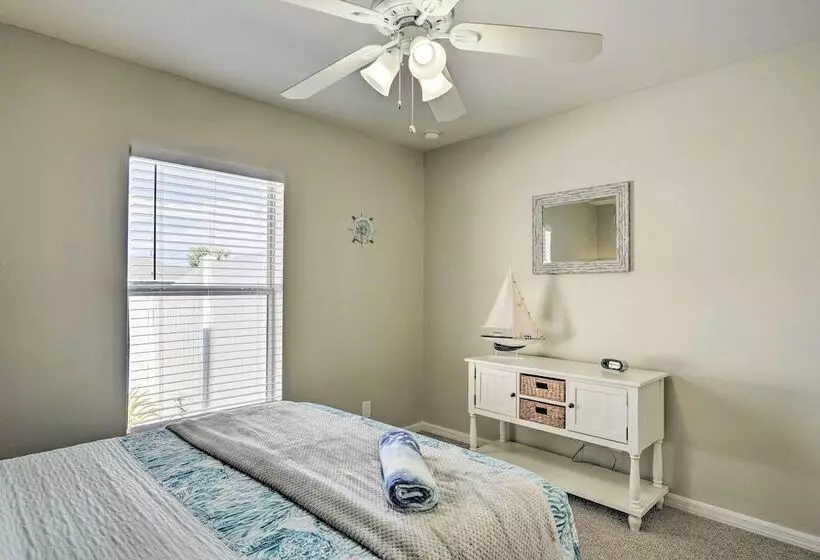 15 Mi To Beach: Home W/ Pool In Cape Coral