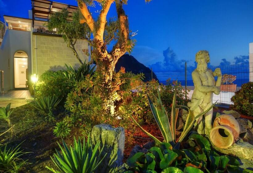 Room In B&b Forio With A Breathtaking View, For 2people