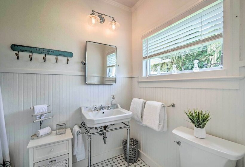 Lake Weir Escape W/ Amazing Sunsets!