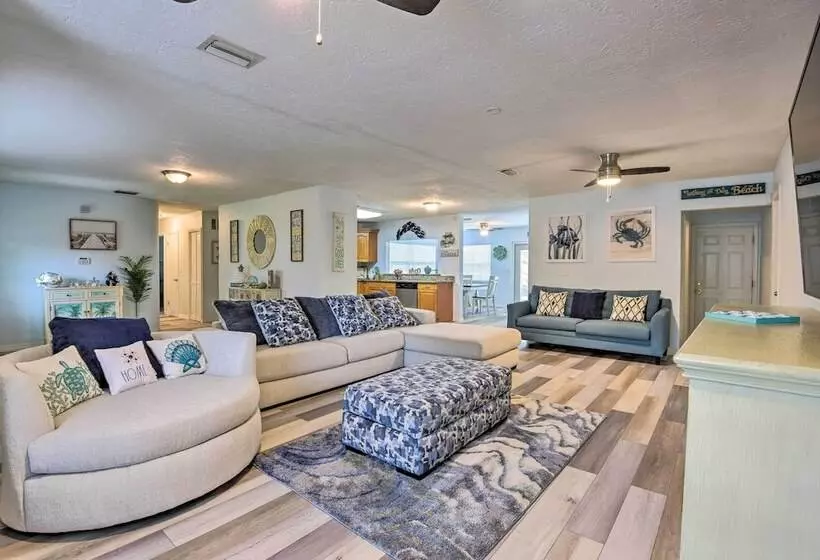 Bright Ruskin Home < 2 Mi To Beach & Marina!