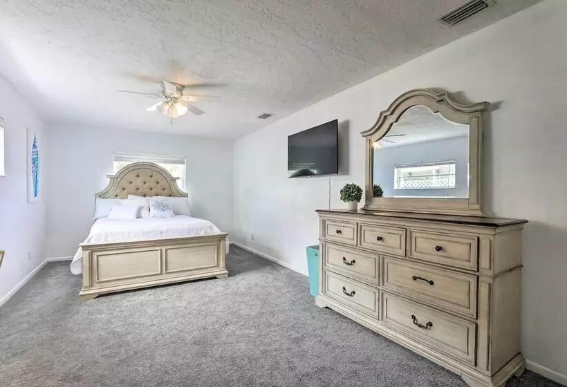 Bright Ruskin Home < 2 Mi To Beach & Marina!