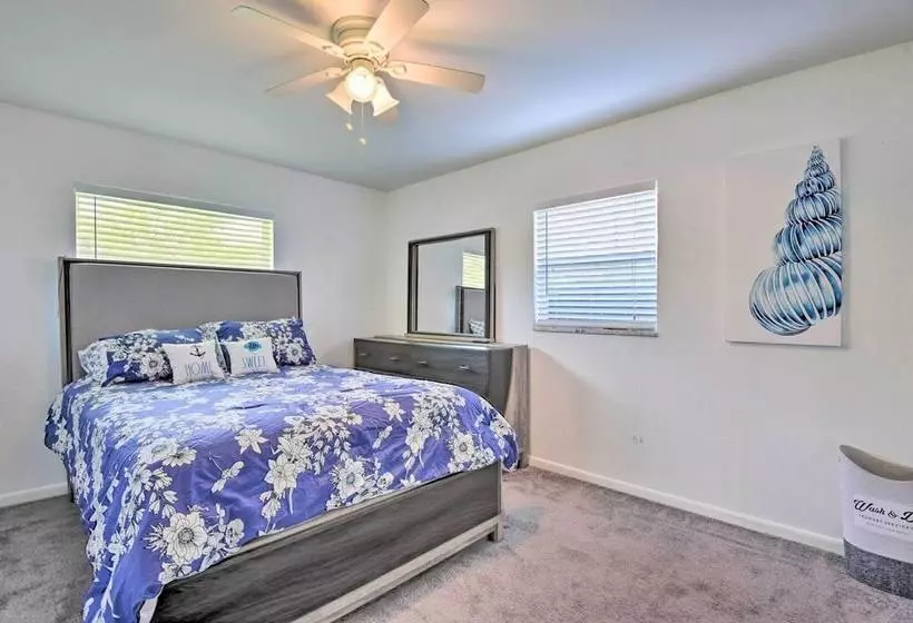 Bright Ruskin Home < 2 Mi To Beach & Marina!