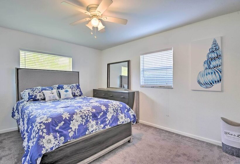 Bright Ruskin Home < 2 Mi To Beach & Marina!