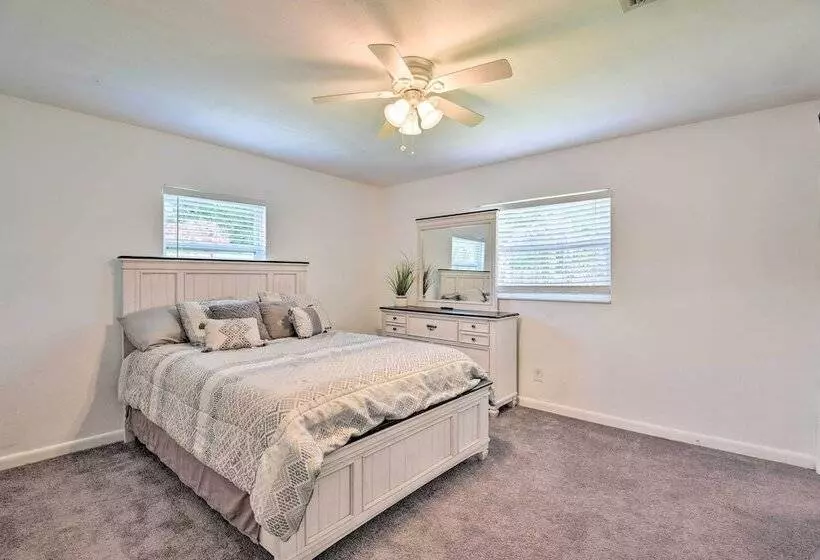 Bright Ruskin Home < 2 Mi To Beach & Marina!