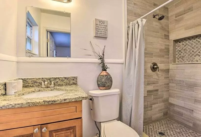 Bright Ruskin Home < 2 Mi To Beach & Marina!