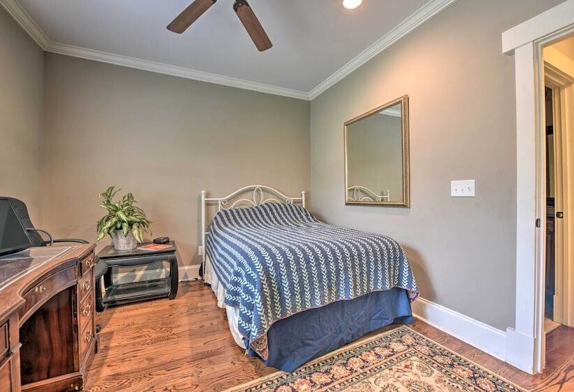 2 Mi To Dtwn: Home In Noda District Near Unc!