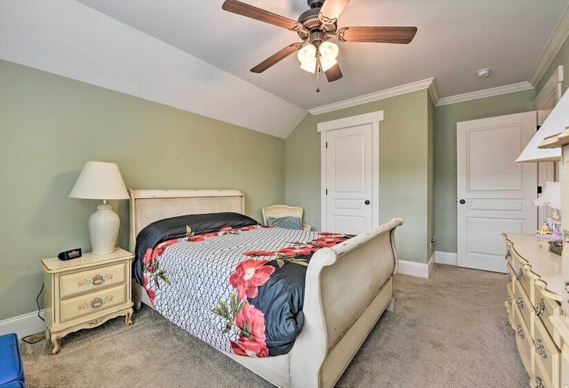 2 Mi To Dtwn: Home In Noda District Near Unc!