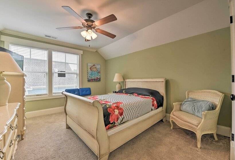 2 Mi To Dtwn: Home In Noda District Near Unc!