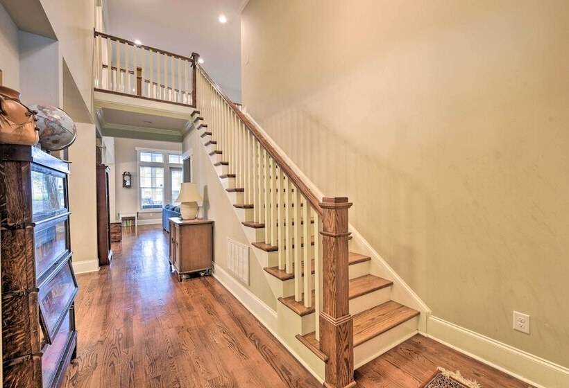 2 Mi To Dtwn: Home In Noda District Near Unc!