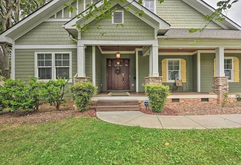 2 Mi To Dtwn: Home In Noda District Near Unc!
