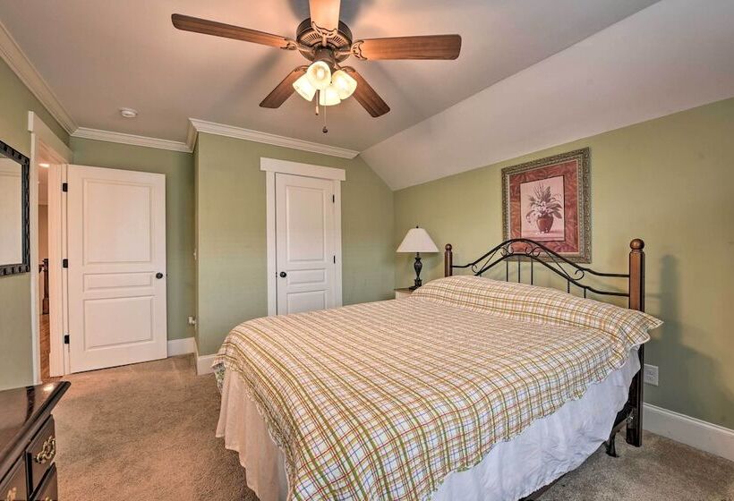 2 Mi To Dtwn: Home In Noda District Near Unc!