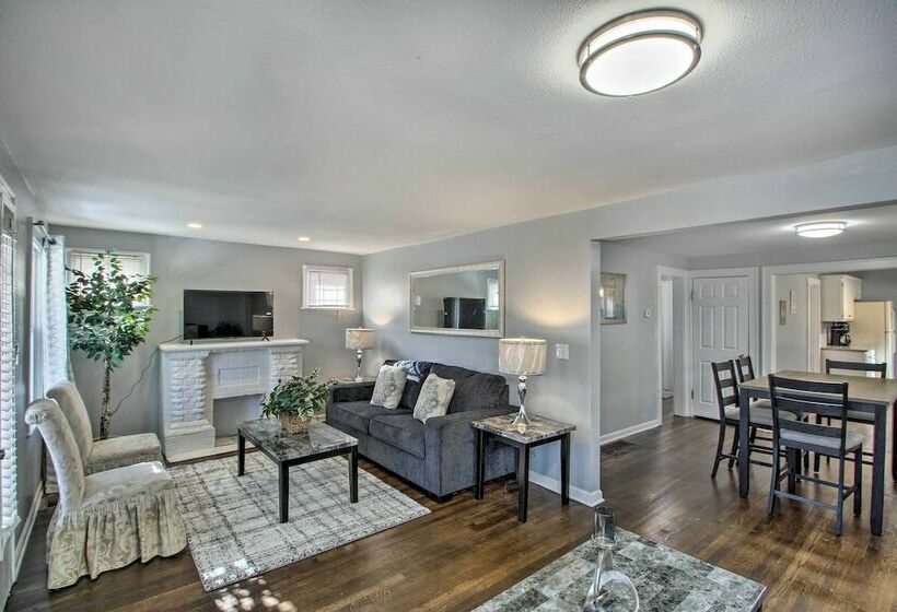 Charming Kansas City Home 3 Mi To Zoo!
