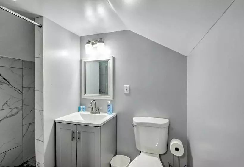 Charming Kansas City Home 3 Mi To Zoo!