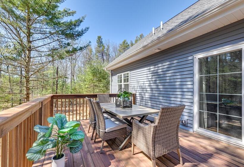 Chic Wisconsin Retreat W/ Deck, Grill & Fire Pit!