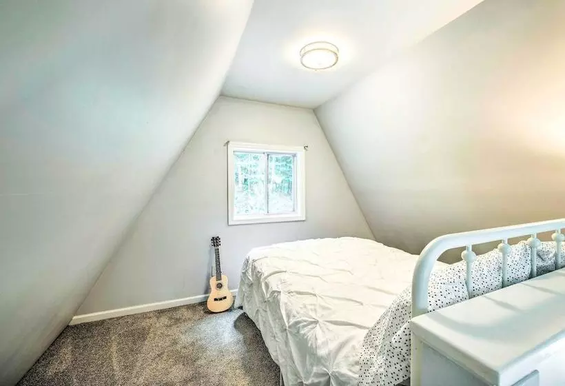 Cozy Northville Home W/ Dock, Lake Access & Views!