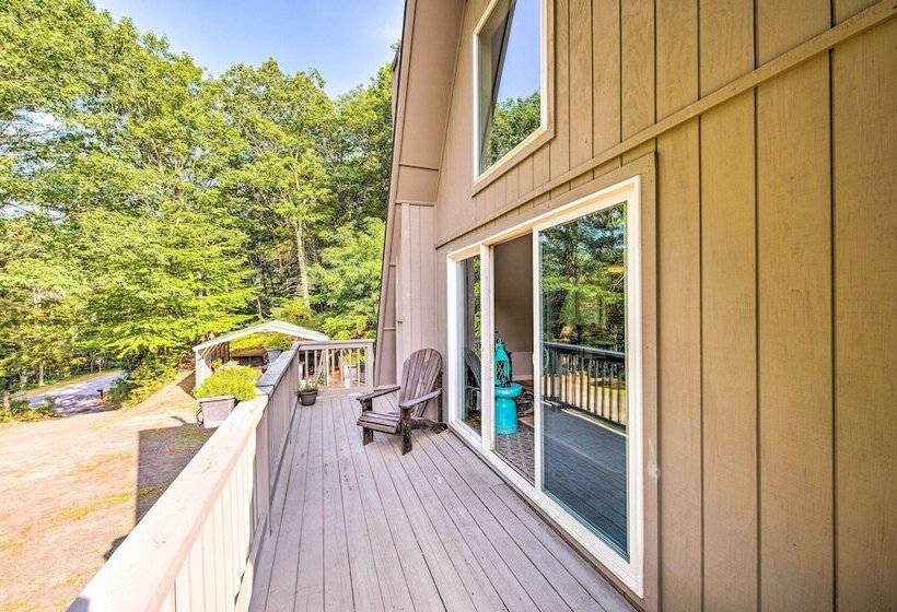 Cozy Northville Home W/ Dock, Lake Access & Views!