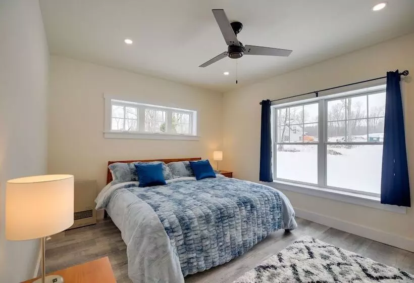 Cozy Vermont Escape   Near Golfing & Skiing!