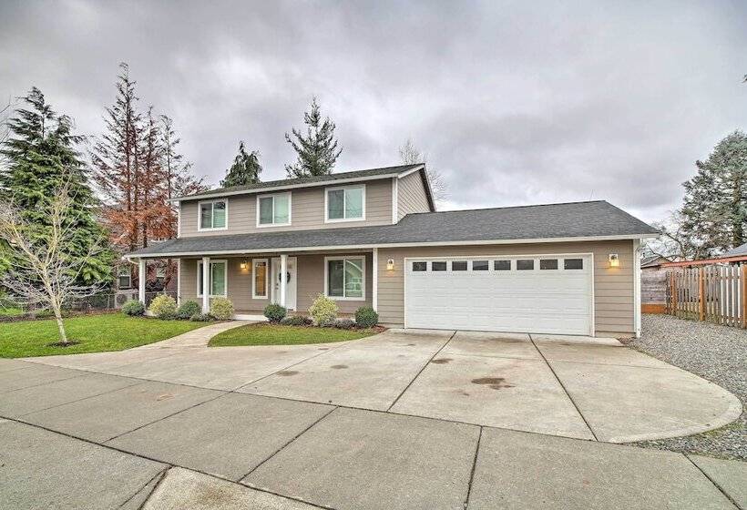 Enumclaw Home 60 Mi To Mount Rainier!