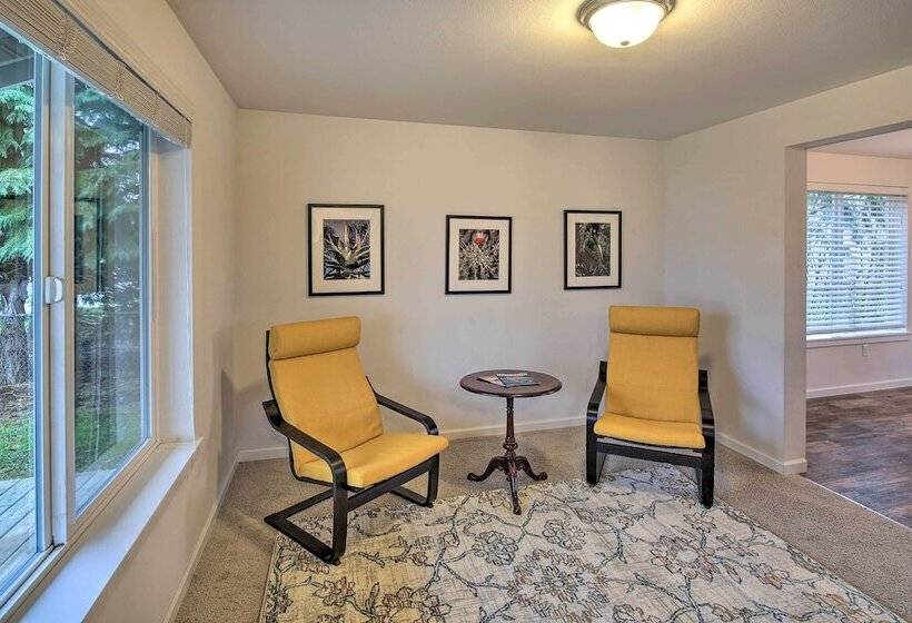 Enumclaw Home 60 Mi To Mount Rainier!