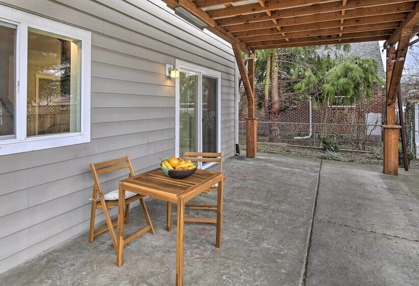 Enumclaw Home 60 Mi To Mount Rainier!