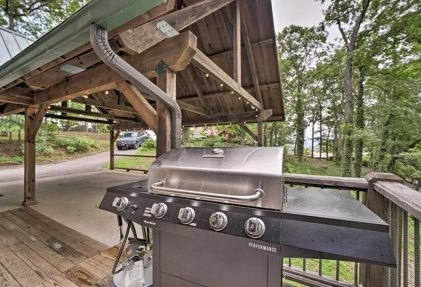 Franklin Cabin Surrounded By Smoky Mountains!