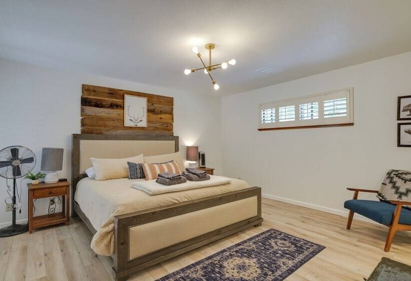 Hikers Escape Home Near Beach, Golf & Yosemite