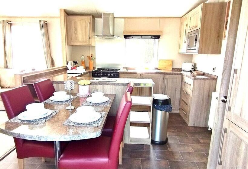 ホテル Camping Pods Sand Le Mere