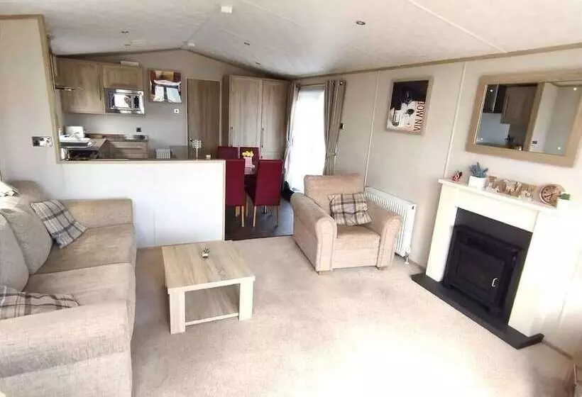ホテル Camping Pods Sand Le Mere