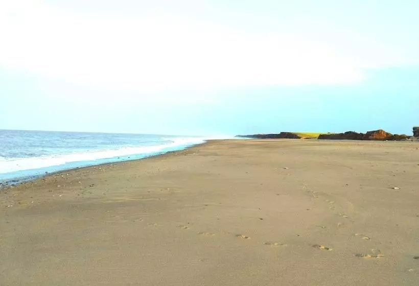 ホテル Camping Pods Sand Le Mere