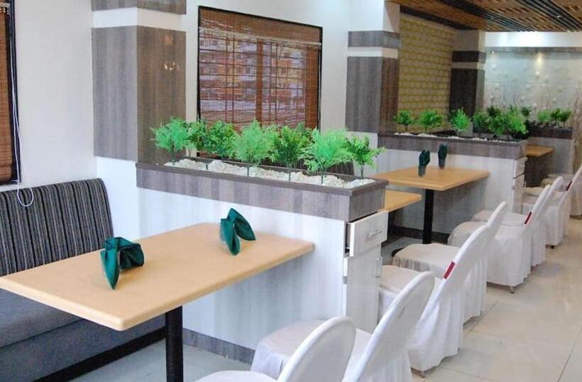 Hotel Parth Executive