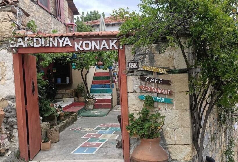 Hotel Sardunya Konak