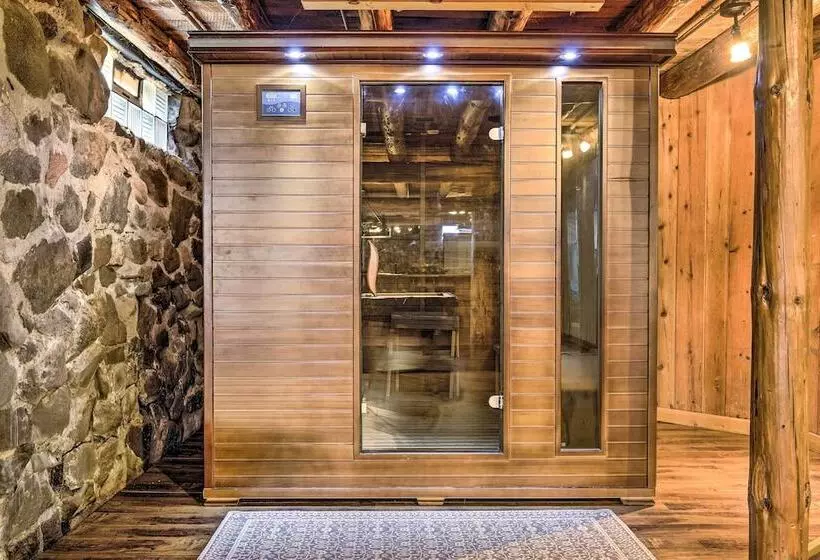 Ironwood  Superior Home  ~ 4 Mi To Big Powderhorn!