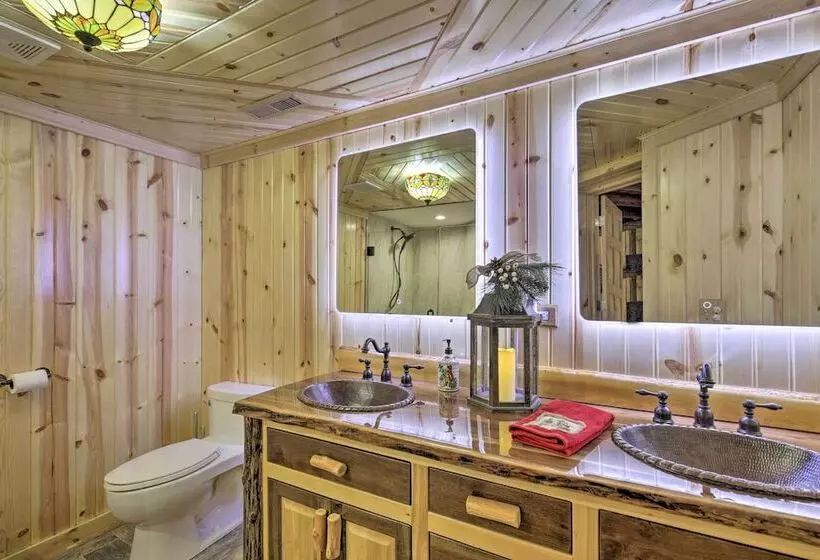 Ironwood  Superior Home  ~ 4 Mi To Big Powderhorn!