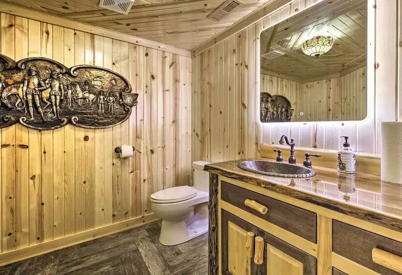 Ironwood  Superior Home  ~ 4 Mi To Big Powderhorn!