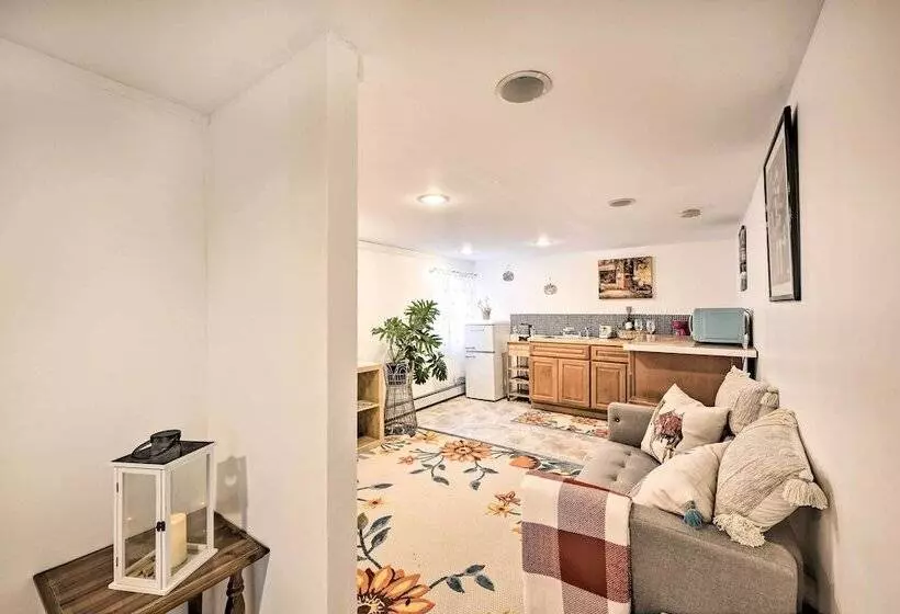 Island Park Couple S Escape ~ 1 Mi To Beach!