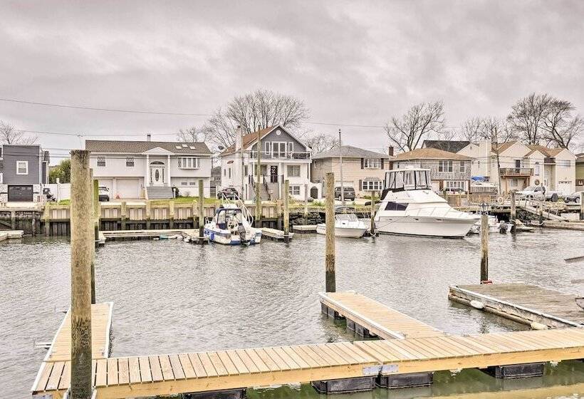 Island Park Couple S Escape ~ 1 Mi To Beach!