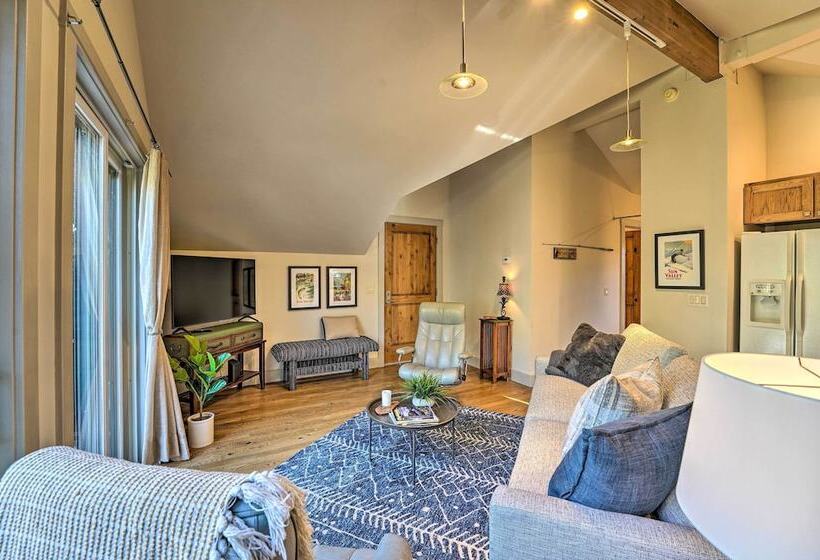 Ketchum Couple S Retreat: 1 Mi To Sun Valley!