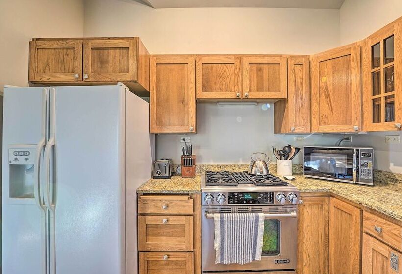 Ketchum Couple S Retreat: 1 Mi To Sun Valley!