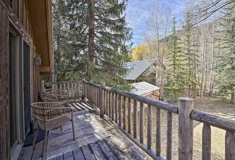 Ketchum Couple S Retreat: 1 Mi To Sun Valley!