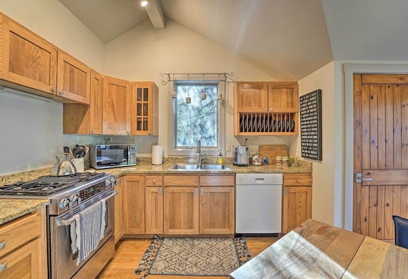 Ketchum Couple S Retreat: 1 Mi To Sun Valley!