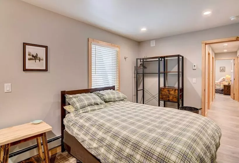 Hot Tub & Mtn Views: Waterfront Grand Lake Cabin!